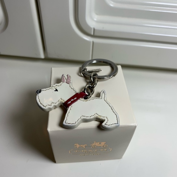 COACH “Scottie” Scottish Terrier Patent Leather Dog Keychain - Picture 1 of 3